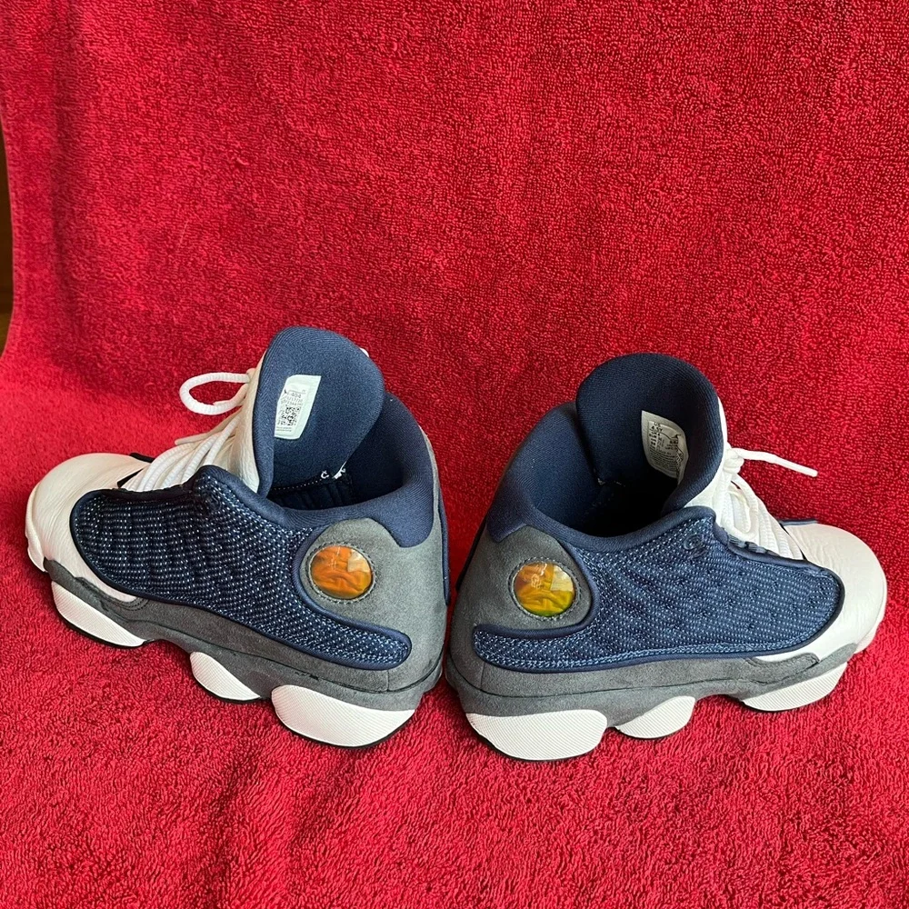 Youth Air Jordan Retro 13 - Picture 8 of 11
